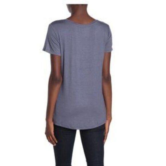 Halogen New Step Hem Crew Neck T-Shirt - Picture 2 of 7